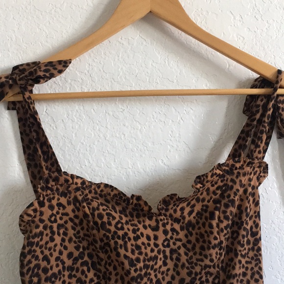 Dress - Picture 3 of 4
